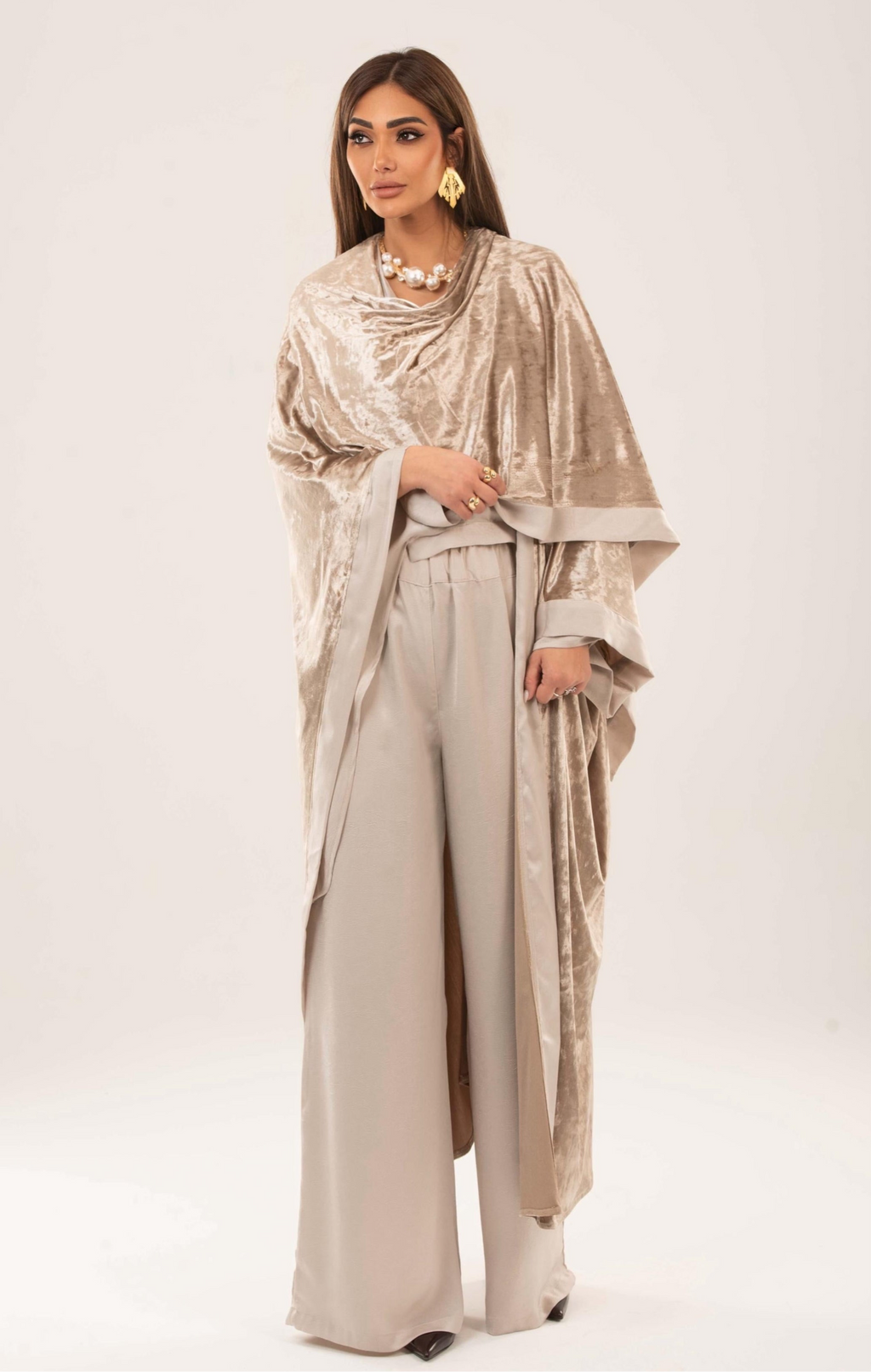 Asymmetrical velvet kimono