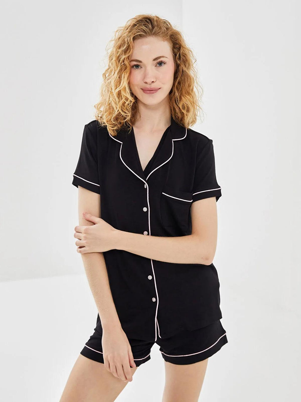 Collared Neck Women's Shortie Pyjama Set