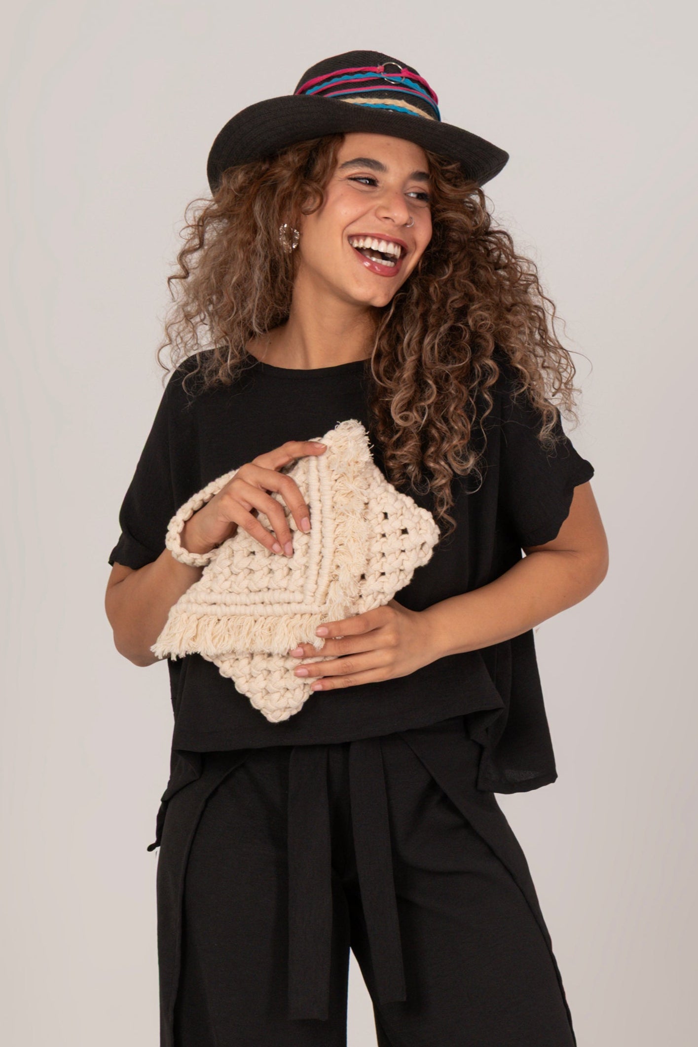 Bohemian Macrame Clutch - Boho Yarn