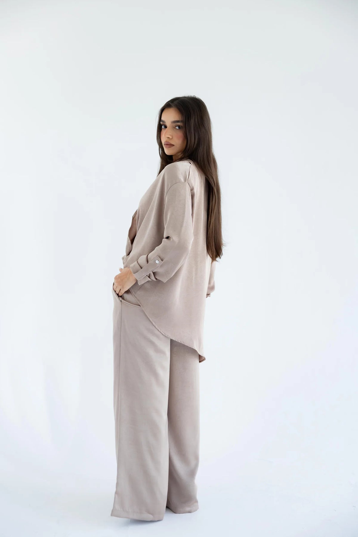 Sand beige satin set - side view