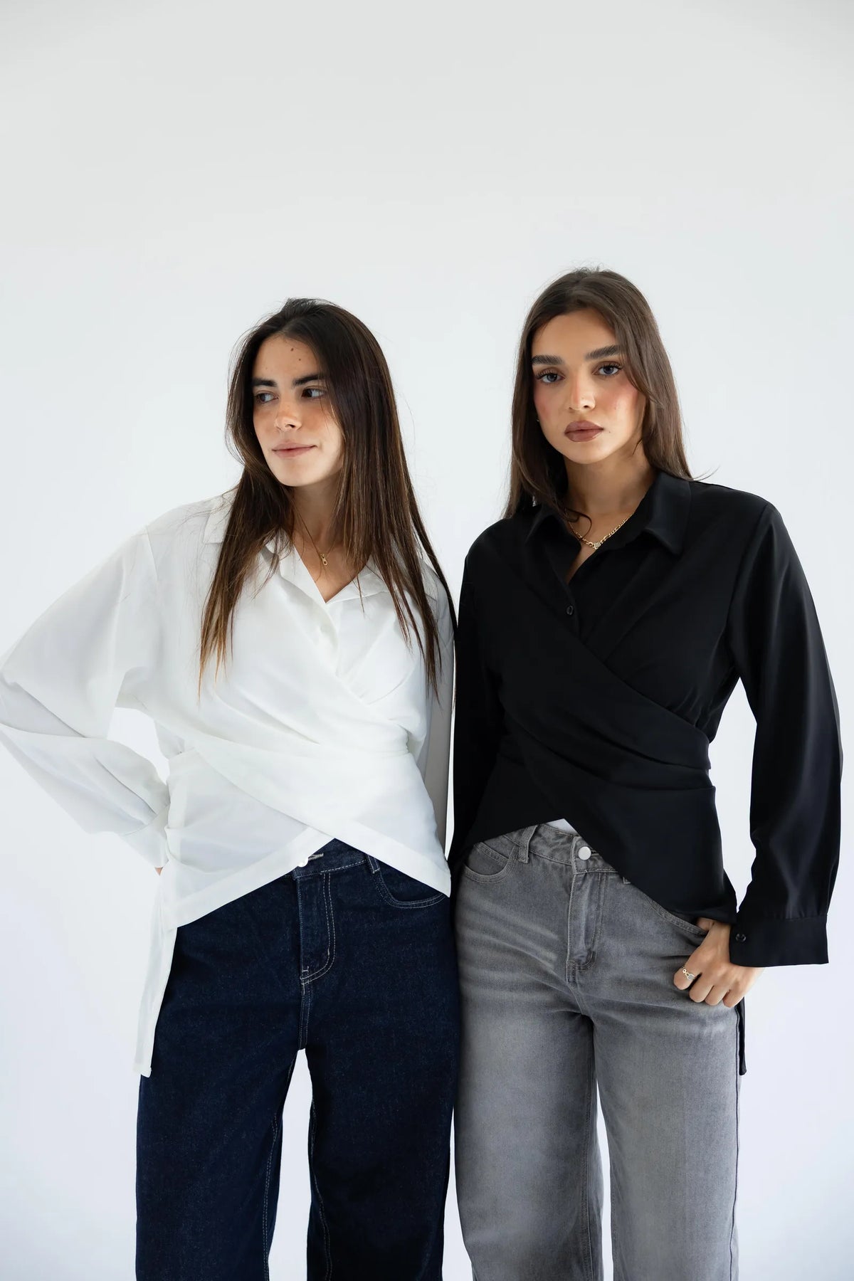 Linea wrap shirt in white and black