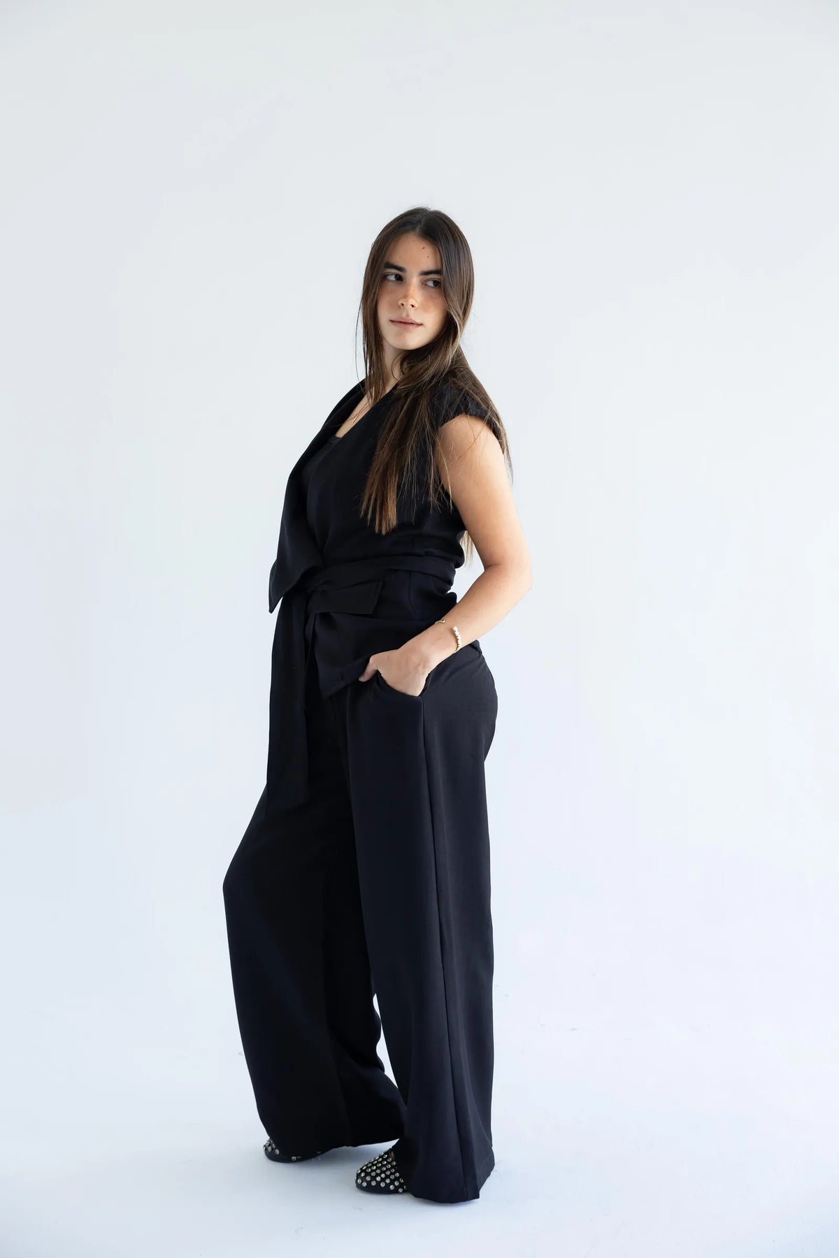 Black wrap vest set - side view